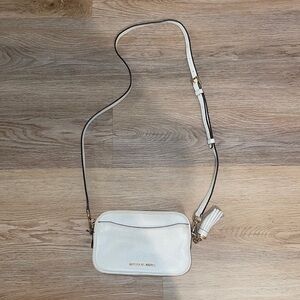 Micheal Kors crossbody/Fanny pack
